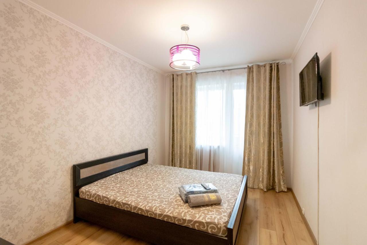 Kvartirkoff Na Geroev Dnepra 36 B Kiev Extérieur photo